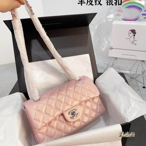 Chanel Cf